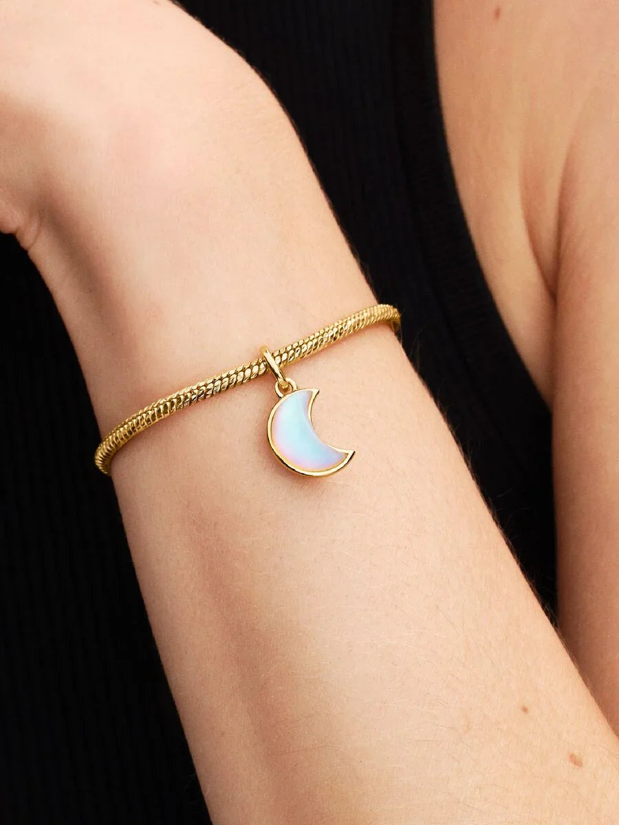 Pandora Charm Pendente Luna Crescente Luminosa Placcatura in Oro 14k