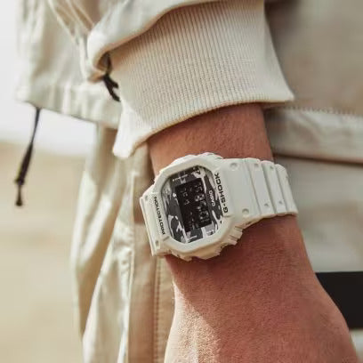 Casio G-Shock Orologio DW-5600CA-8ER