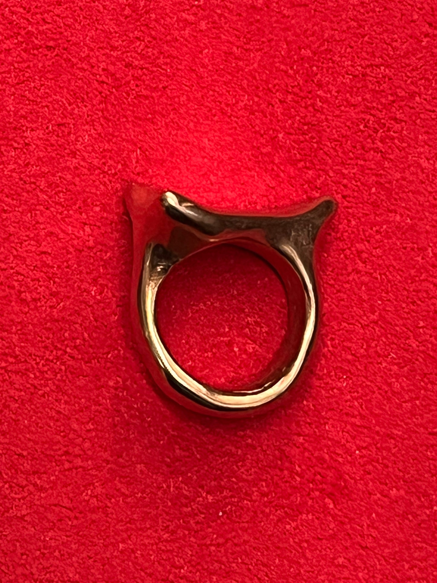 Madness Milano Anello Dorato Triangolo