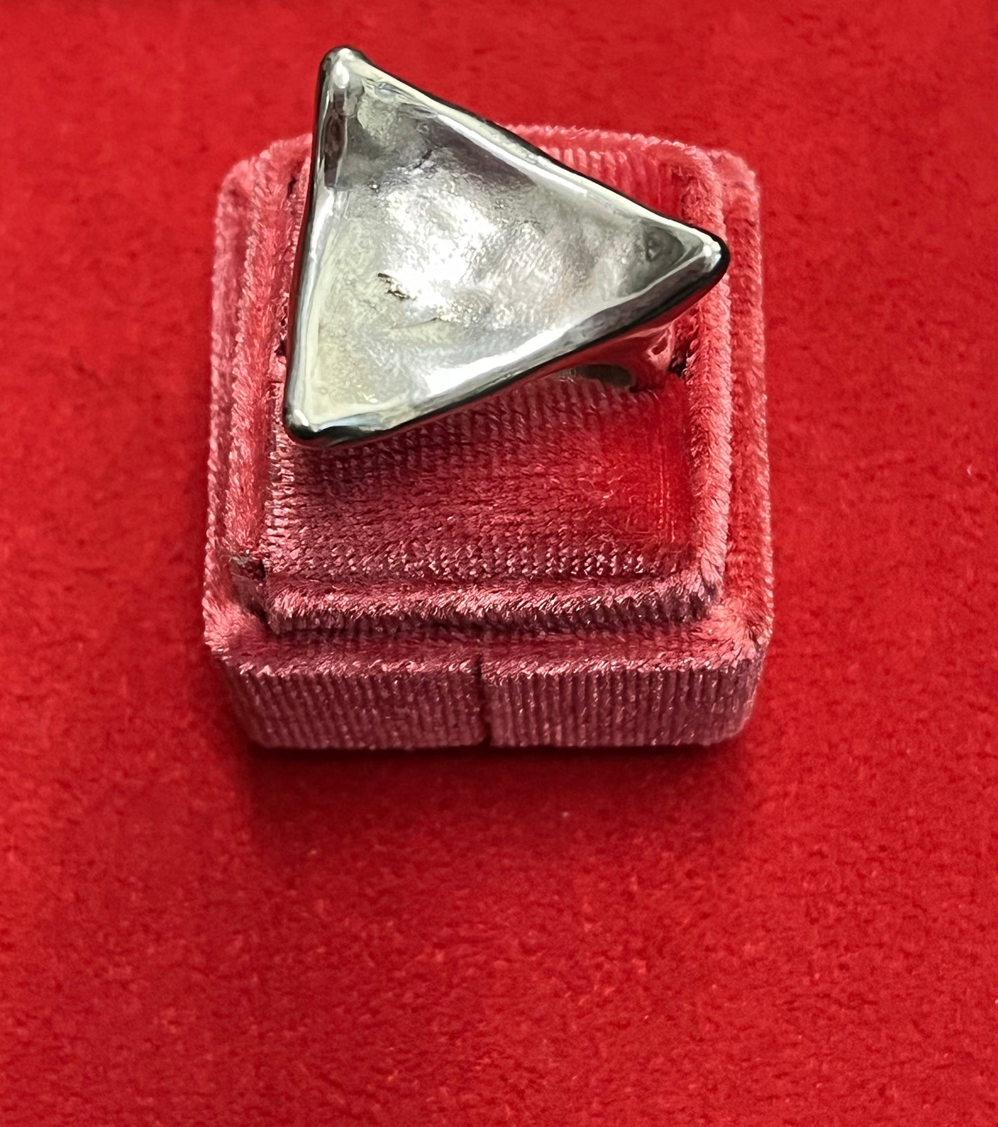 Madness Milano Anello Triangolo