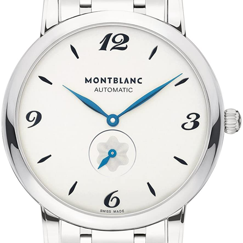 Orologio da uomo solo tempo automatico della collezione Montblanc Classique Star Cassa da 39 mm con spessore di 8,9 mm in acciaio inossidabile Quadrante bianco argentato con lancette di colore blu e numeri arabi alle ore 3, 6, 9 e 12 Movimento automatico Montblanc Calibre MB 24.08 Riserva di carica di circa 42 ore Impermeabilità: 30 metri/100 piedi Cinturino in acciaio pregiato Codice prodotto: 110589