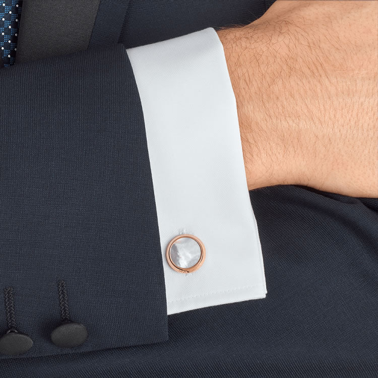 Montblanc Meisterstuck gemelli da polso in acciaio rifinito in PVD color oro rosa e inserto in madreperla bianca - Codice gemelli: 116662