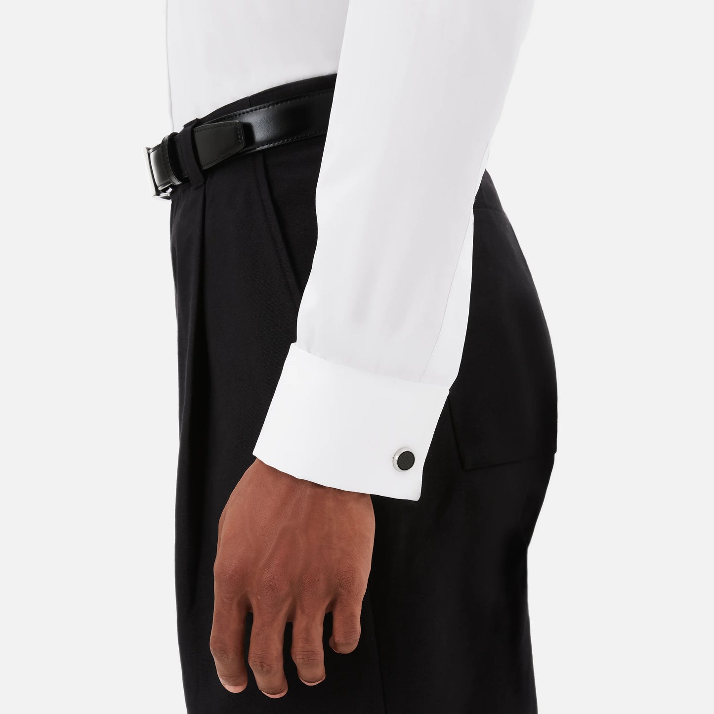 Gemelli rotondi in acciaio pregiato con inserto lavorato effetto carbonio 124295