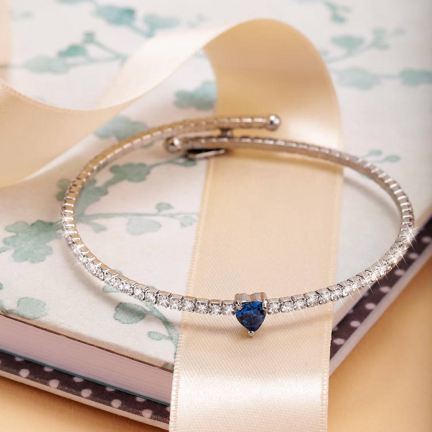 La Petite Story Bracciale Rigido Tennis con Cuore Blu
