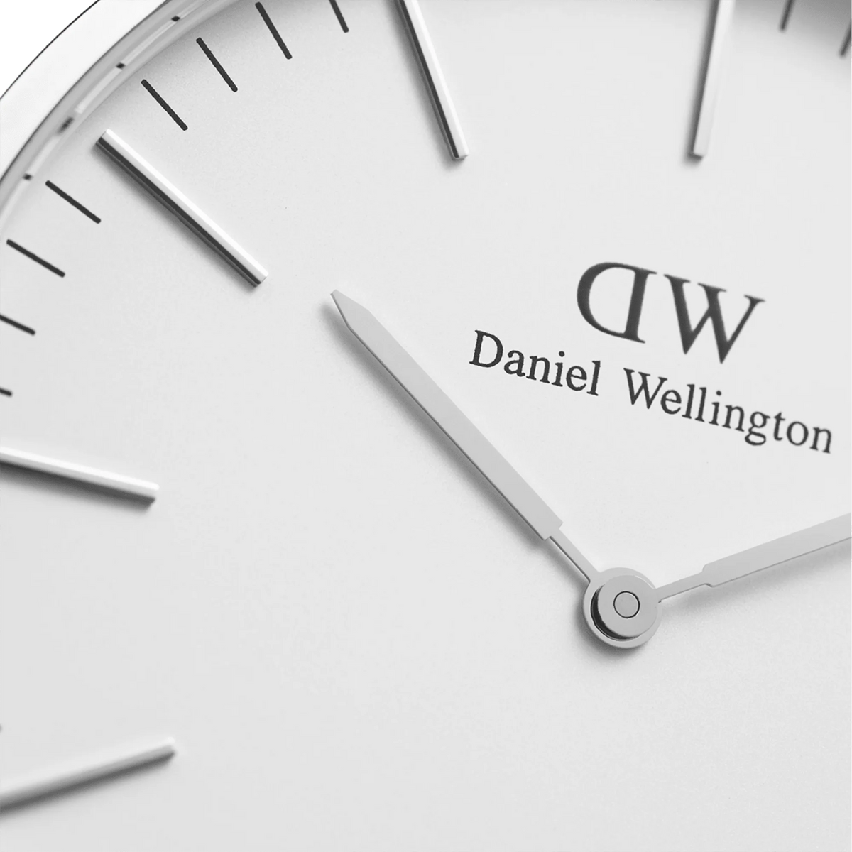Daniel Wellington Orologio Classic Oxford Silver Blu e Rosso