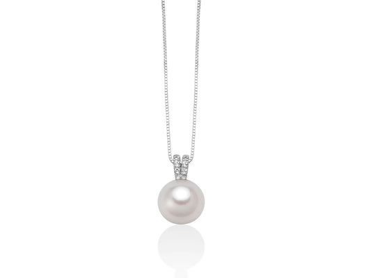 Miluna Collana con Perla 8-8,5 e Diamanti in Oro 18kt